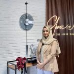 ساعت دیواری مشکی سفید پاندول دار