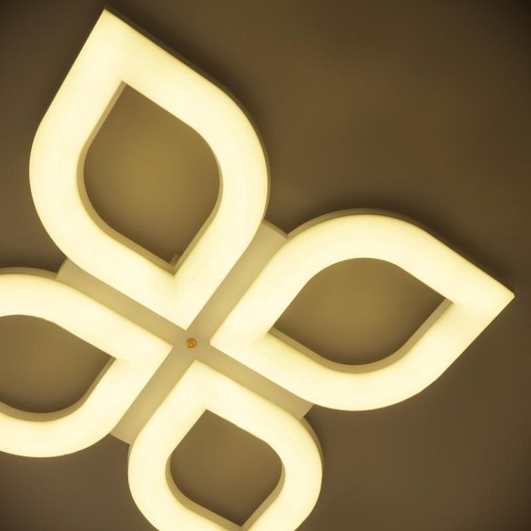 لوستر سقفی 4 شعله مدل لوزی با رنگ آفتابی