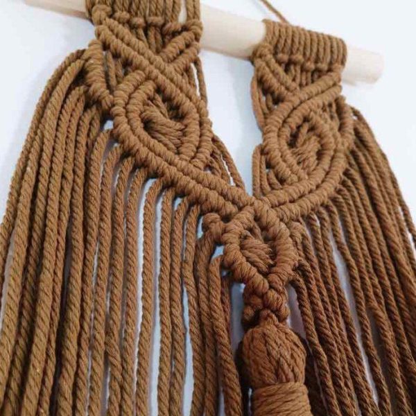 دیوارکوب مکرومه بافی رنگ قهوه ای