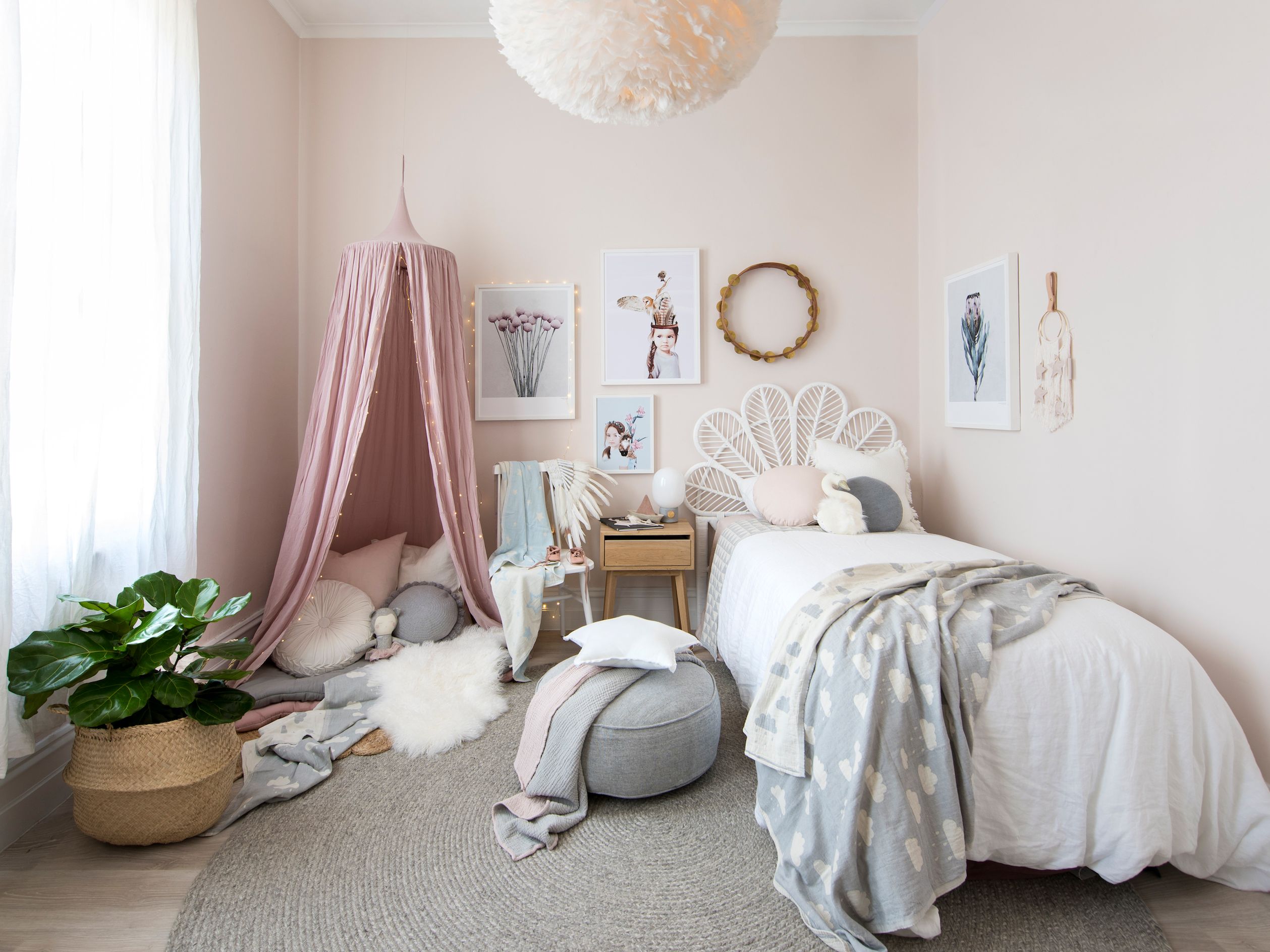 دکوراسیون اتاق خواب دخترانه